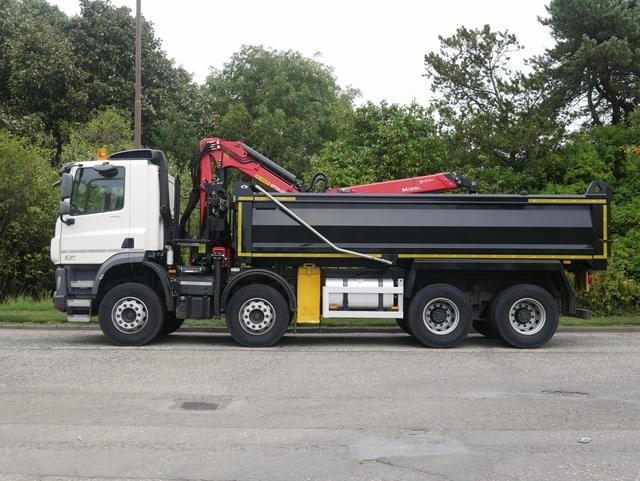 Tipper hire lorry