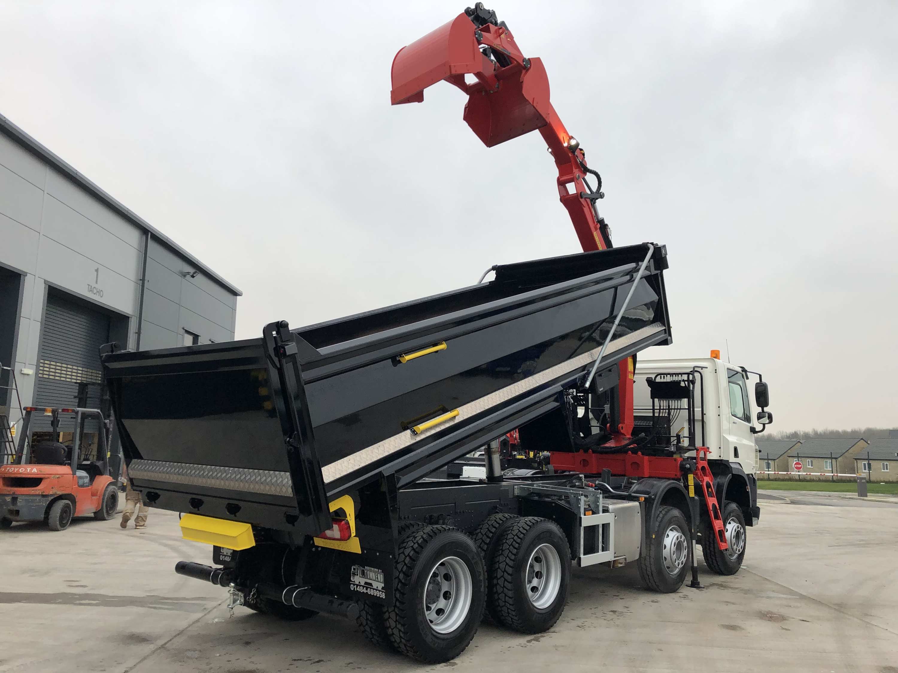 Tipper hire lorry