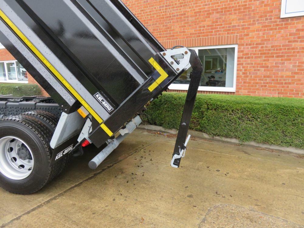 Tipper hire lorry